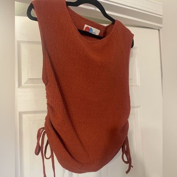 FP Beach sleeveless top - Picture 3 of 7